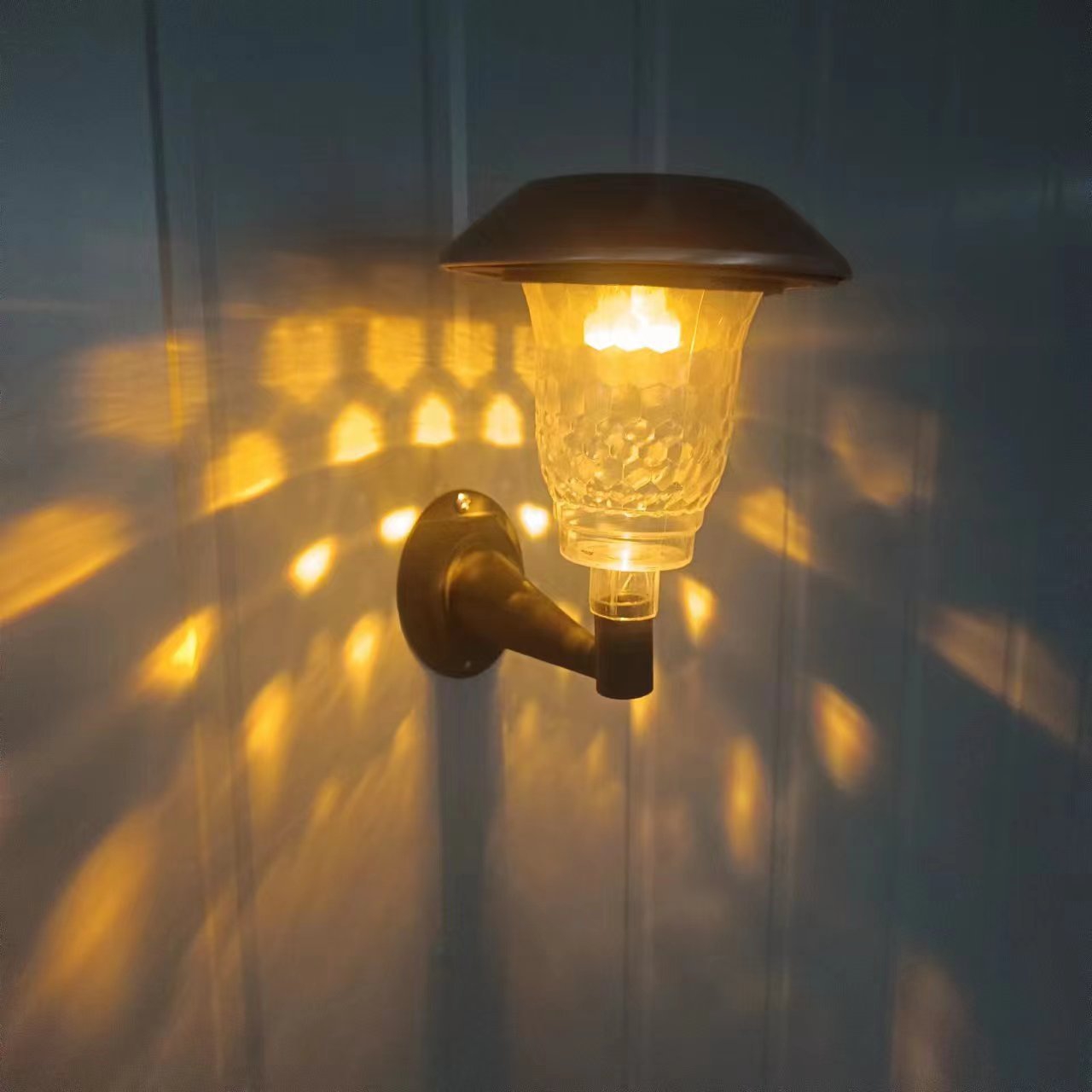 Solar LED Wall Light 2